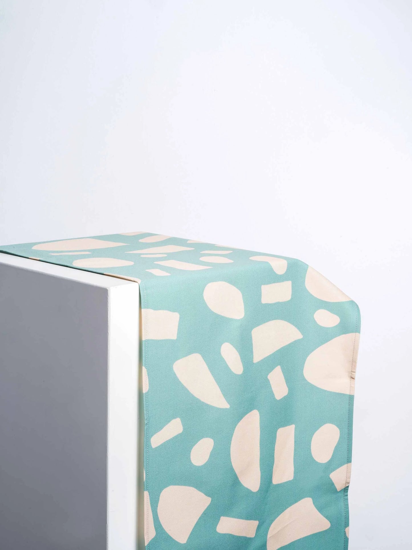 PEB - Table Runner