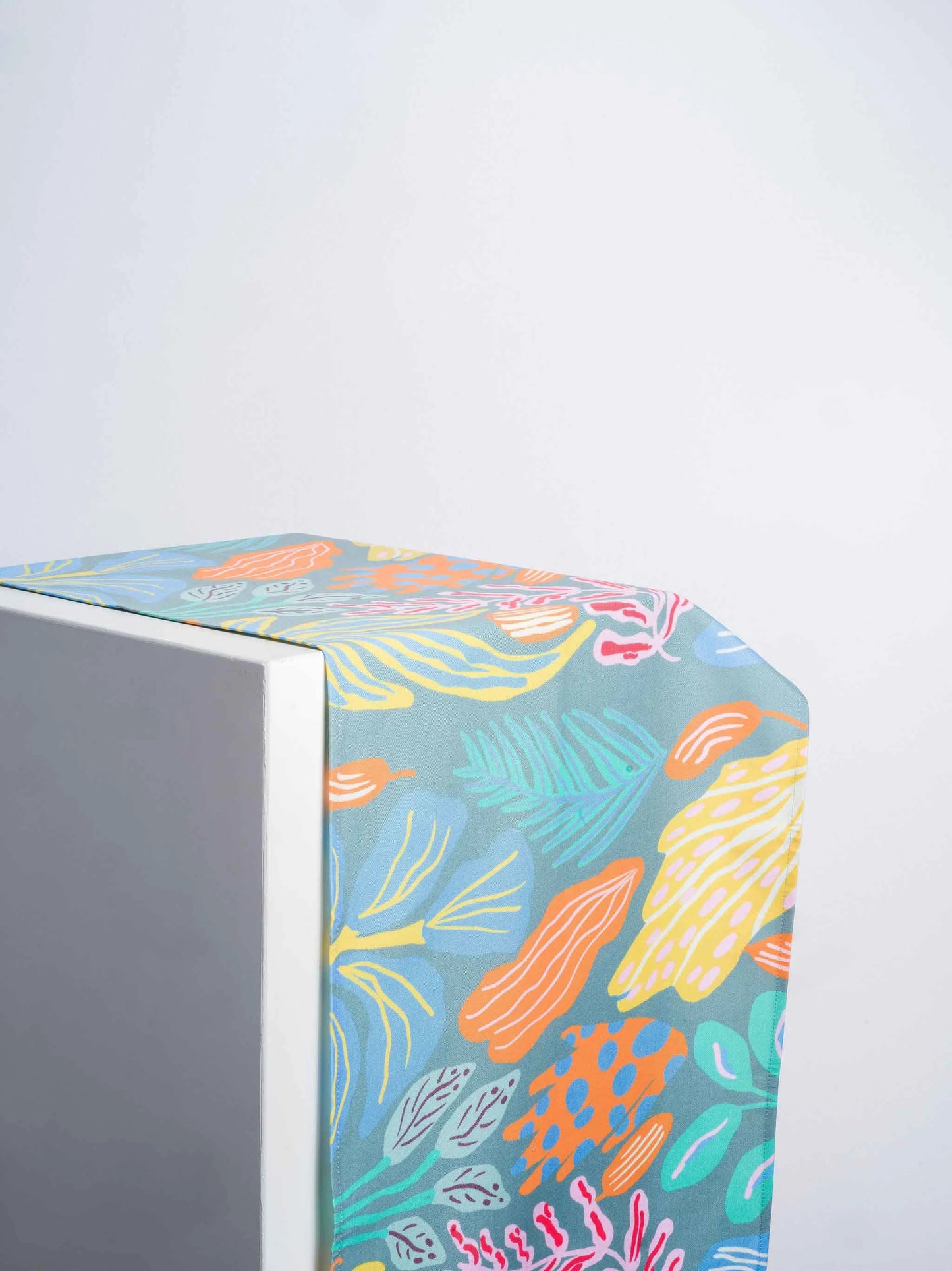 JUN - Table Runner