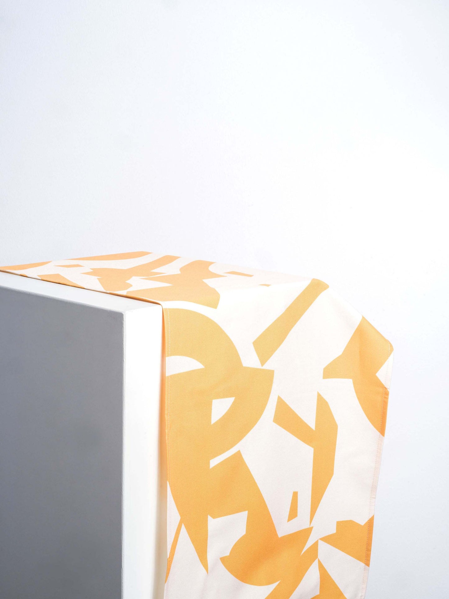 SAI - Table runner