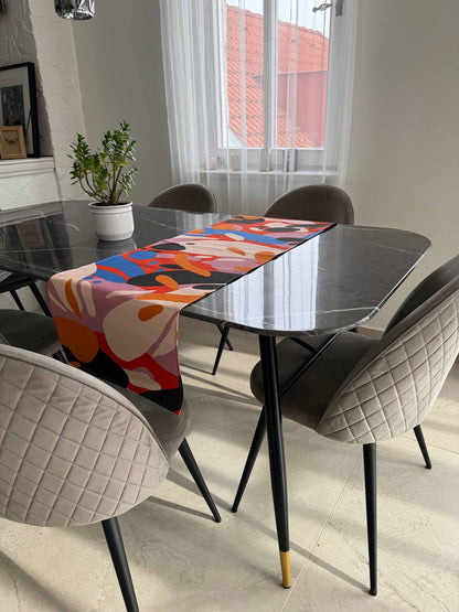 CRE - Table runner